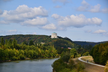 Fototapeta na wymiar An der Donau