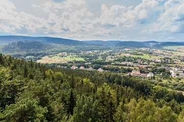 Fototapeta na wymiar Panorama miasta Szczytna z tarasu widokowego