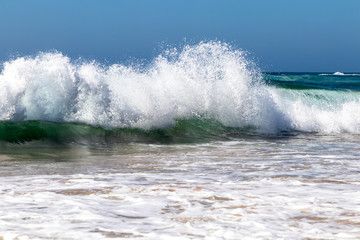 Obraz premium Waves on the beach