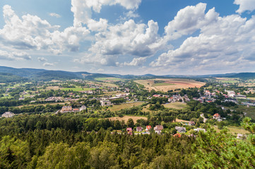Panorama miasta Szczytna z tarasu widokowego © olekgraf