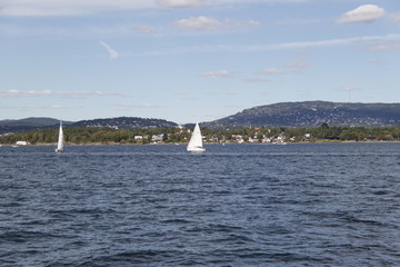 Voiliers sur le fjord de Oslo, Norvège