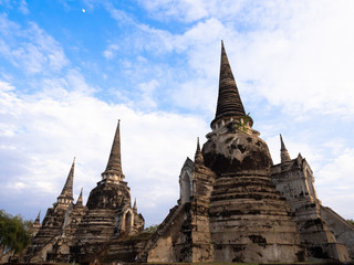 Fototapeta premium Three Chedis of Wat Phra Si Sanphet, Temple of the Holy, Splendid Omniscient, in the old city of Ayutthaya.