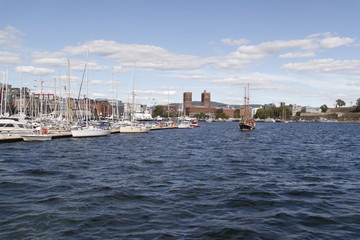 Fototapeta na wymiar Port et marina de Oslo, Norvège