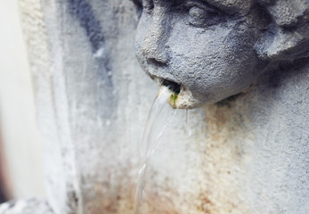 Font with face shape