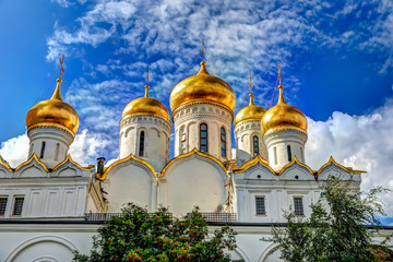 Fototapeta na wymiar Iconic Cathedral Domes of the Kremlin in Moscow