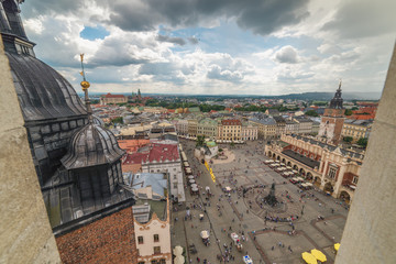 Fototapeta na wymiar Krakow, Stare Miasto, Old Town square, St. Mary's Basilica