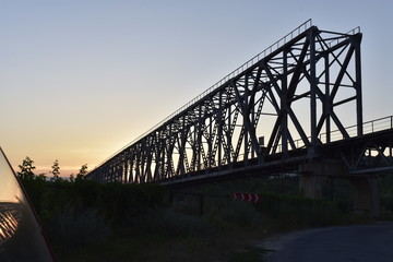 Große Eisenbahnbrücke in Moldavien