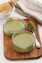 Matcha tea agar jelly