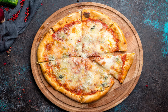 Pizza Quattro Formaggi