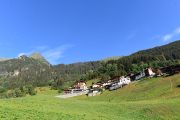Fototapeta na wymiar Kappl im Paznauntal Tirol 