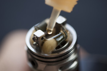 Electronic cigarette liquid filling