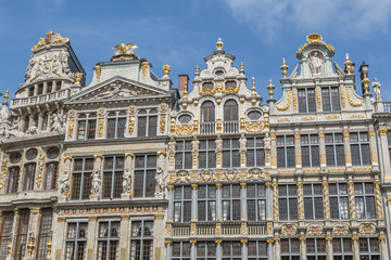 Fototapeta na wymiar Buildings of Grand Place in a beautiful summer day in Brussels, Belgium