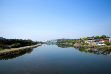 Fototapeta na wymiar This is Namgang River in front of Jinjuseong Fortress in Korea.