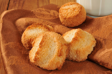 Coconut macaroons and milk