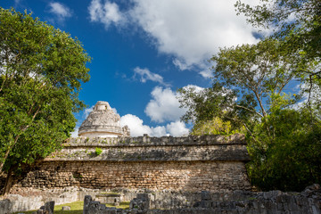 Fototapeta na wymiar Chichen Itza, The Observatory (El Caracol). Yucatan, Mexico