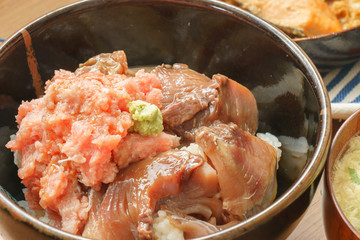 海鮮丼