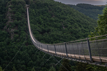 Fototapeta na wymiar Geierlay, suspension bridge in Germany