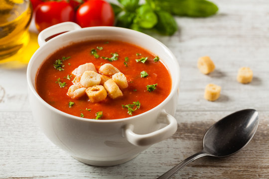 Traditional tomato soup, served with croutons.