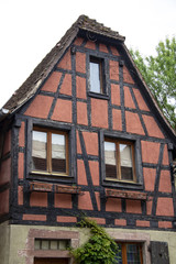 Naklejka premium Bergheim, Maisons à colombages en centre-ville, Alsace. Haut-Rhin. Grand Est