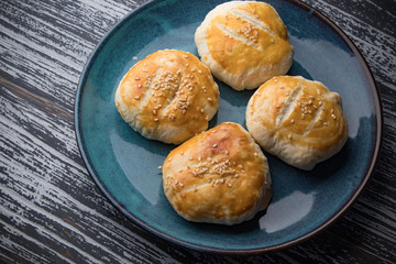 Cantonese-style dim sum wife pie