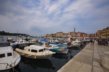 Fototapeta na wymiar Hafen von Rovinj