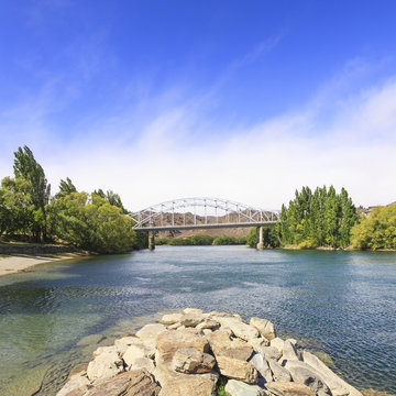 The bridge over the Clutha River  at Balclutha, Otago, New Zealand.