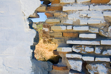 Hole in the different structured wall