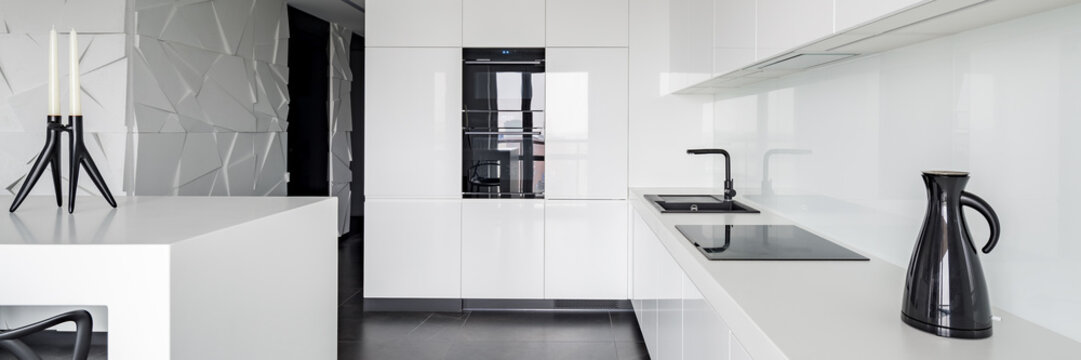 Monochromatic white luxury kitchen