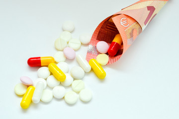 tablets are scattered on the table, dosage for the patient