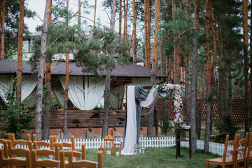 transparent wedding arch for the ceremony decoration