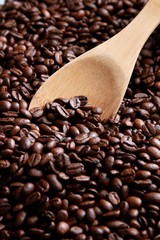 Fototapeta premium Coffee beans with a scoop