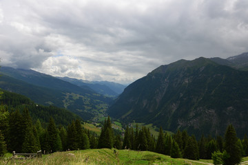 Fototapeta na wymiar wunderschöne Berglandschaft