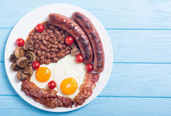 English breakfast with bacon