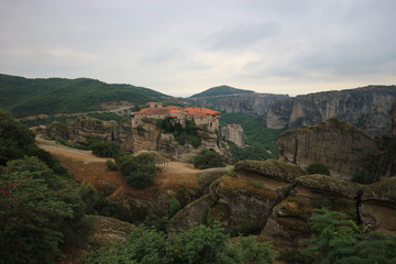 Fototapeta na wymiar View to Monastery of Varlaam and monastery of Roussanou, Meteora, Greece
