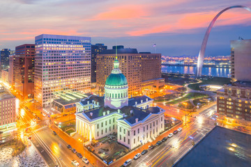  St. Louis downtown city skyline at twilight.