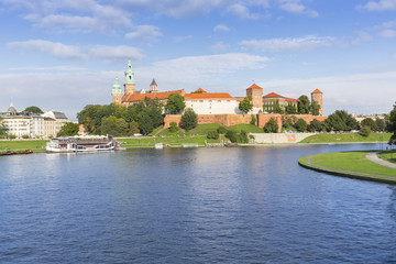 Fototapeta na wymiar Wawel Royal Castle-Krakow