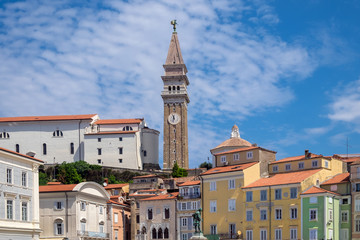  Kirche St. Georg, Piran, Slowenien. 18119.jpg