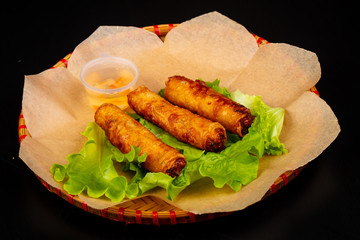 Dip fried spring roll