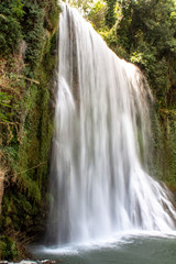 Fototapeta na wymiar cascadas,rios y lagos de la naturaleza