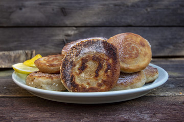 пышки с кунжутом