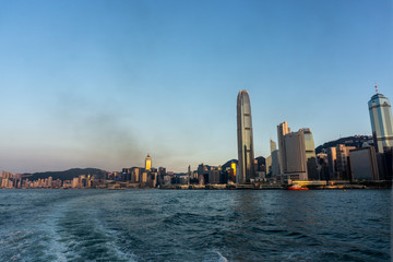 Fototapeta premium hong kong city skyline at sunset