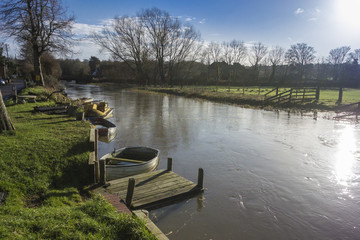Fototapeta na wymiar Great Stour River, Chartham, Kent, UK