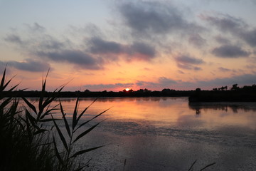 Coucher de soleil sur le bassin d'arcachon , Domaine de Certes