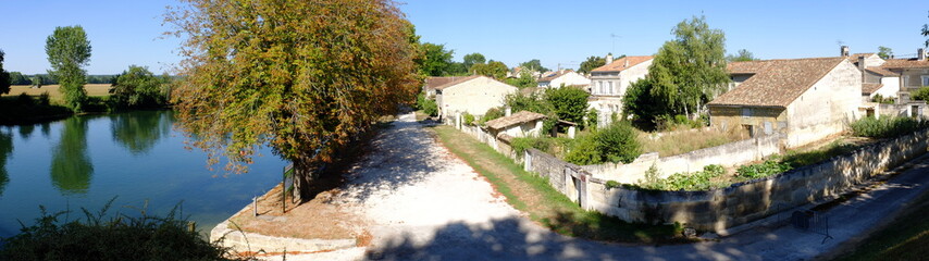 Port gabarrier de Juac (Charente)