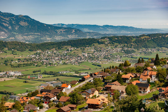 Liechtenstein, Rhein, Schweiz - von Planken aus gesehen