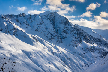 Naklejka premium Schneebedeckte Berge