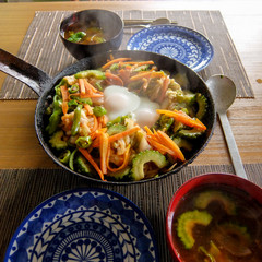 伝統的な日本の朝ごはん　和食　