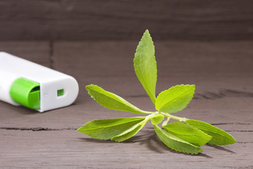 Natural sweetener in powder from stevia plant - Stevia rebaudiana