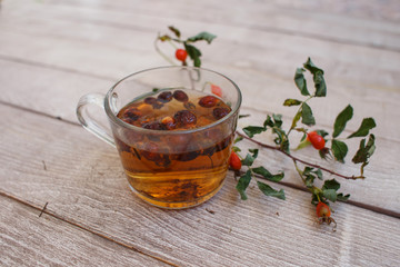 rosehip berries tea