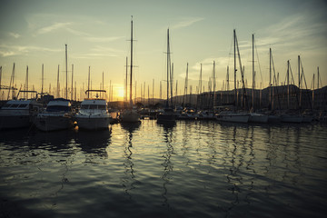 Obraz premium evening in harbor Toulon